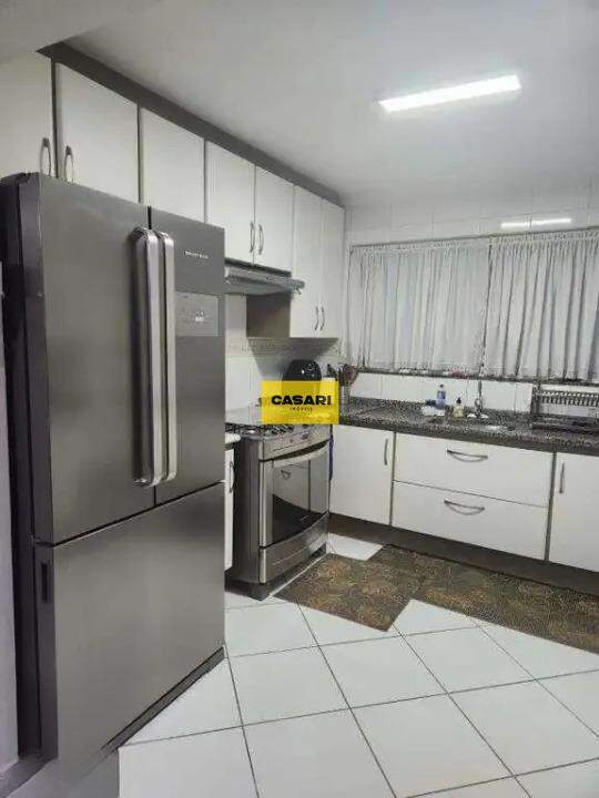 Sobrado para à venda no bairro Nova Petrópolis, São Bernardo do Campo - Casari Imóveis: 