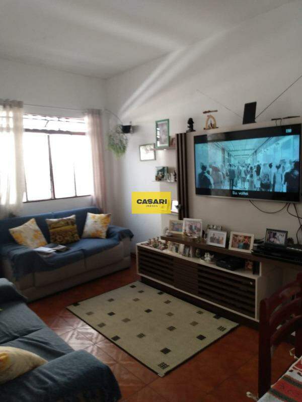 Casa Assobradada à venda no Taboão: 