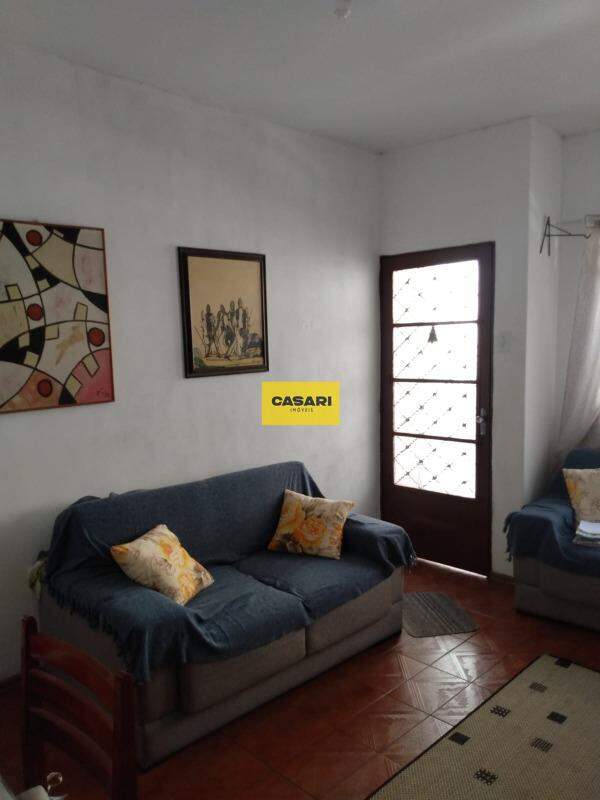Casa Assobradada à venda no Taboão: 