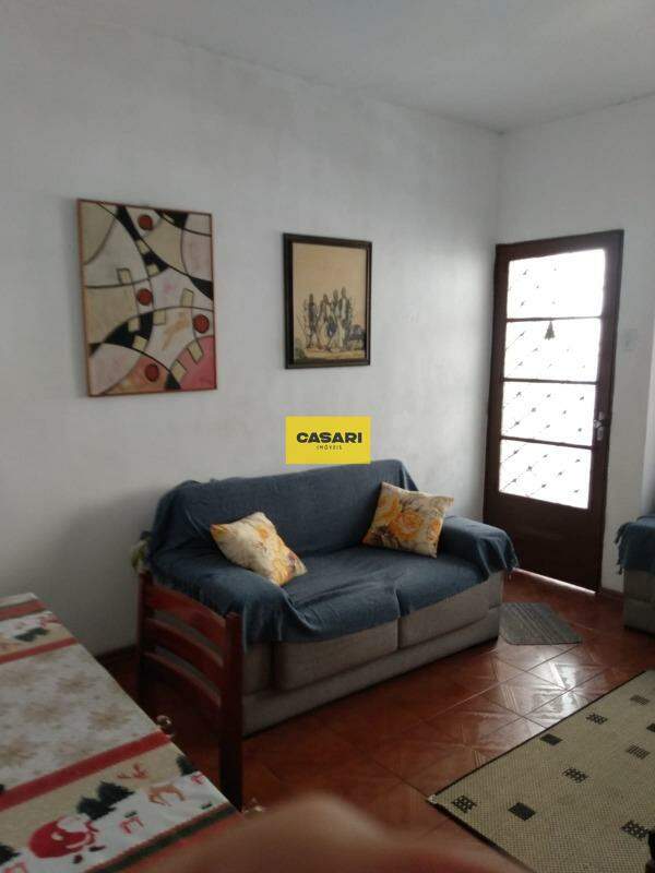 Casa Assobradada à venda no Taboão: 