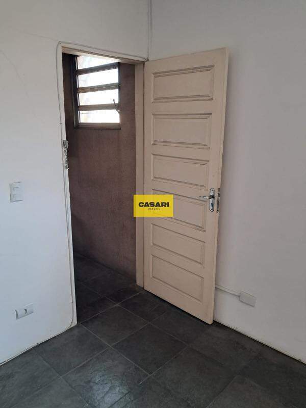 Sala para para aluguel no bairro Rudge Ramos, São Bernardo do Campo - Casari Imóveis: 