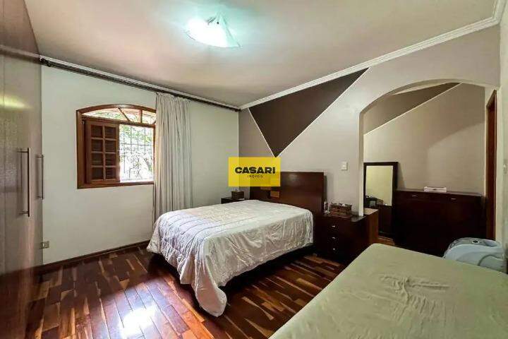 Sobrado para à venda no bairro Baeta Neves, São Bernardo do Campo - Casari Imóveis: 