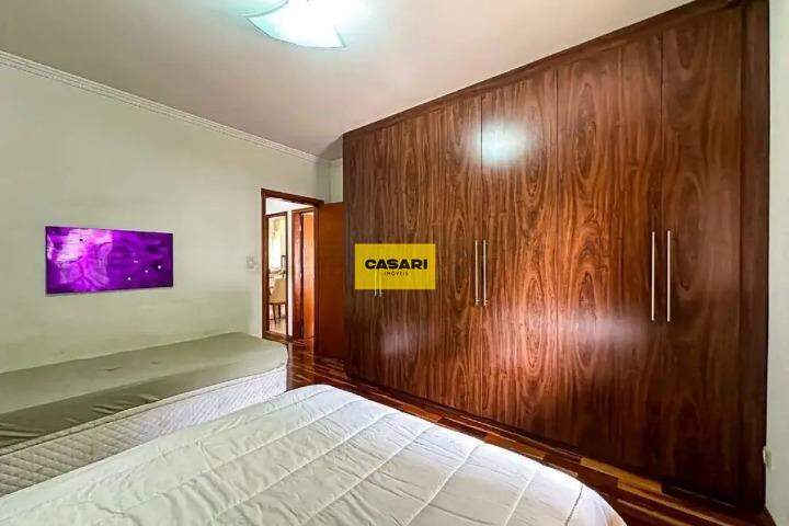 Sobrado para à venda no bairro Baeta Neves, São Bernardo do Campo - Casari Imóveis: 