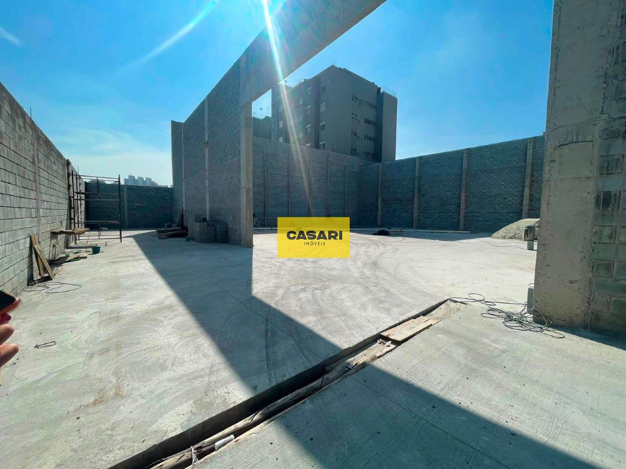 Galpão para para aluguel no bairro Taboão, São Bernardo do Campo - Casari Imóveis: 