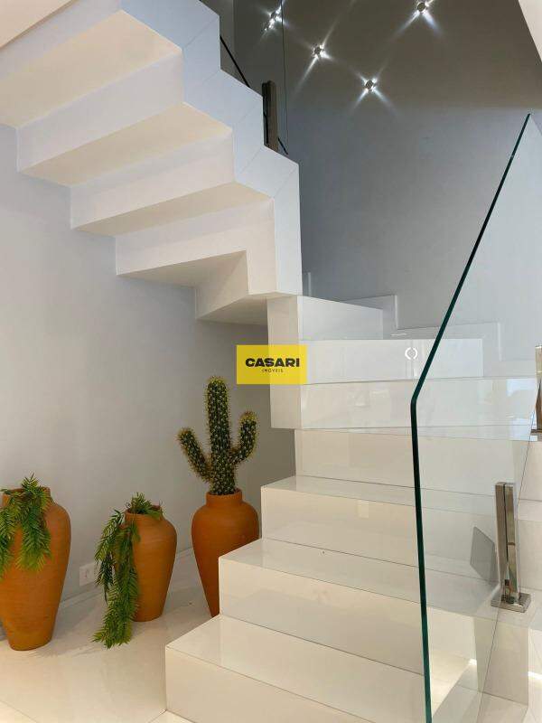 Casa em condomínio à venda no Demarchi: 