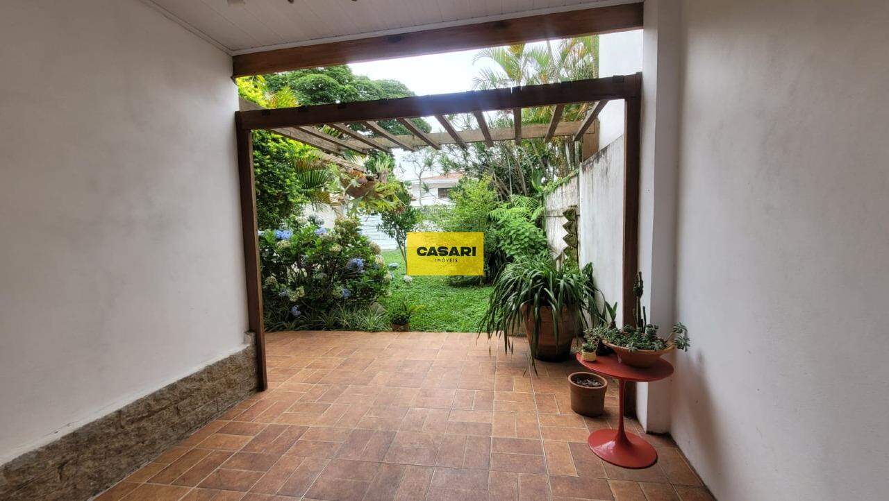 Casa para à venda no bairro Baeta Neves, São Bernardo do Campo - Casari Imóveis: 