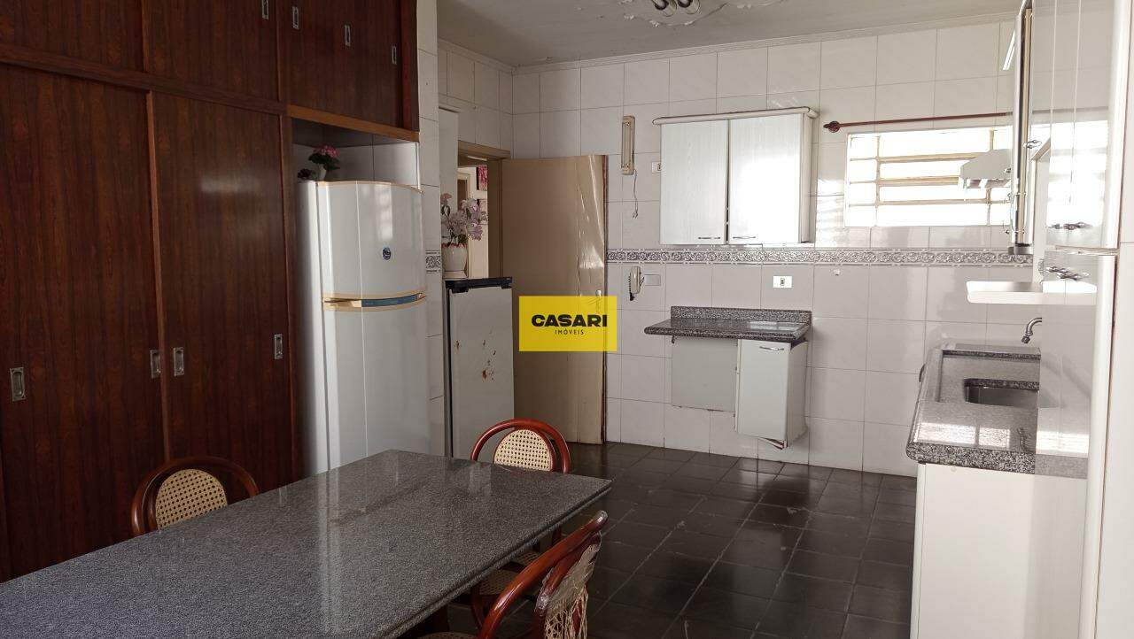 Casa para à venda no bairro Nova Petrópolis, São Bernardo do Campo - Casari Imóveis: 