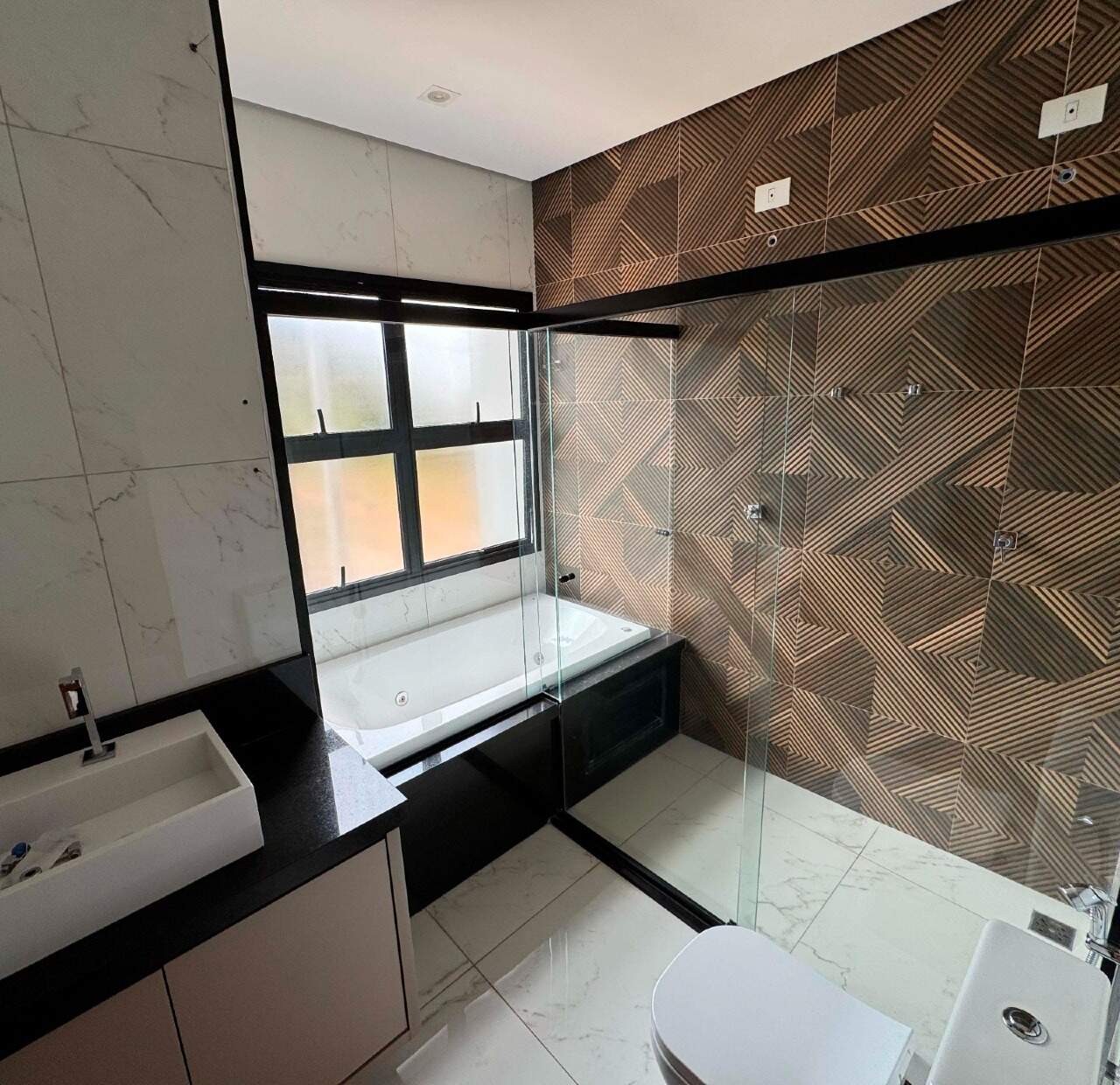 Casa para à venda no bairro Portal Ville Europa, Boituva - Casari Imóveis: 