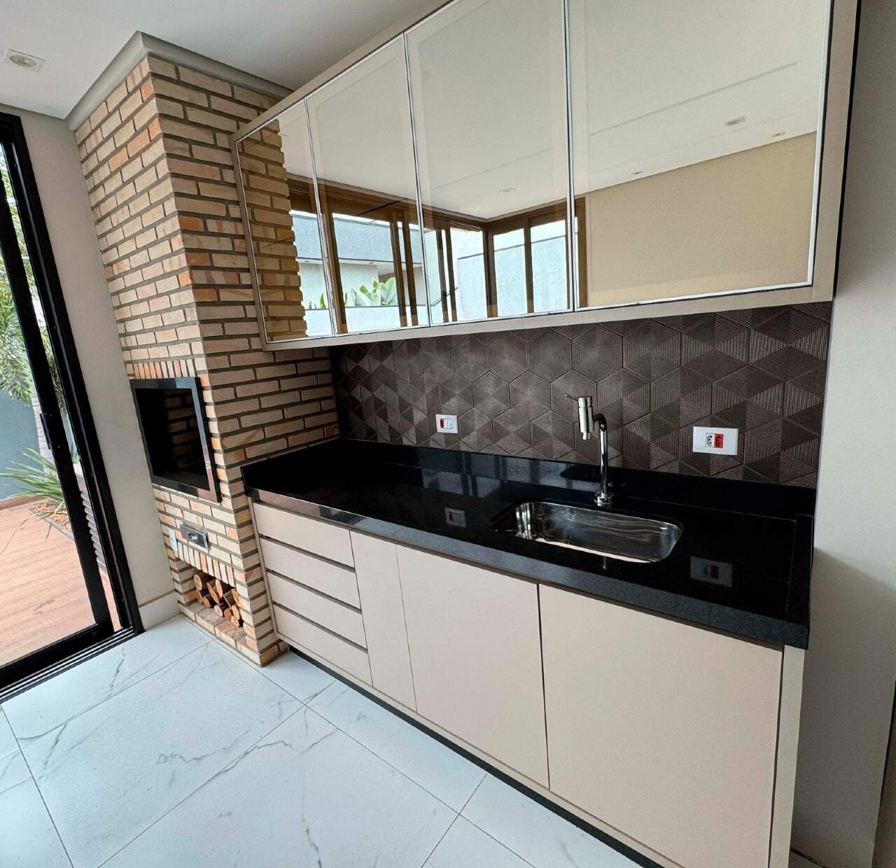 Casa para à venda no bairro Portal Ville Europa, Boituva - Casari Imóveis: 