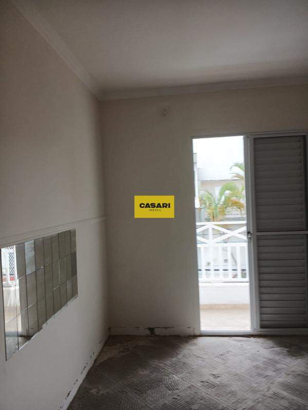 Sobrado para à venda no bairro Vila Scarpelli, Santo André - Casari Imóveis: 