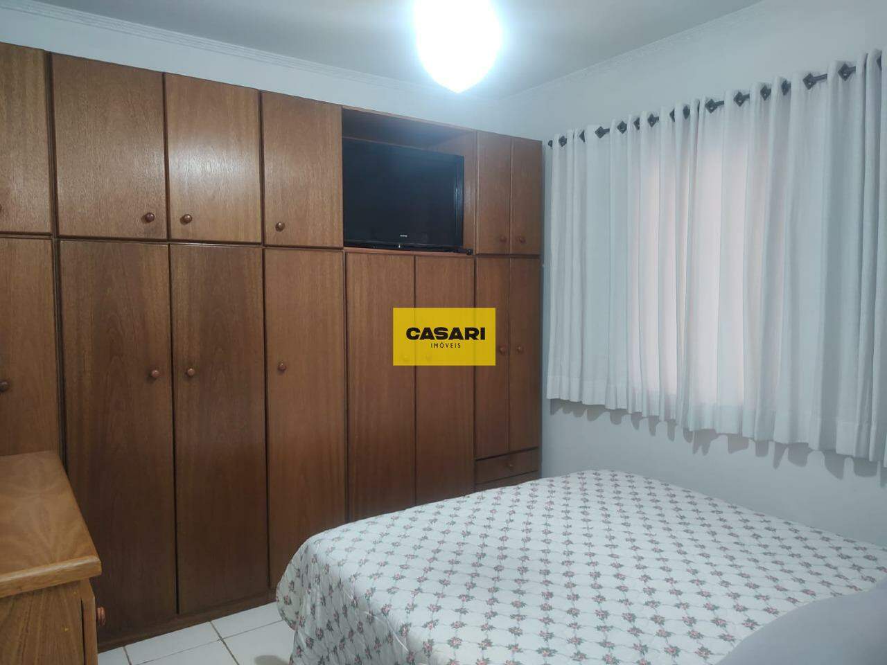 Casa para à venda no bairro Independência, São Bernardo do Campo - Casari Imóveis: 