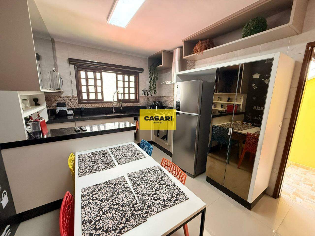 Sobrado para à venda no bairro Nova Petrópolis, São Bernardo do Campo - Casari Imóveis: 