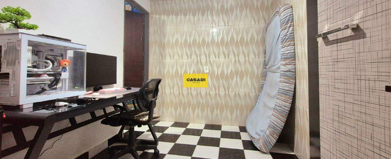 Casa para à venda no bairro Utinga, Santo André - Casari Imóveis: 
