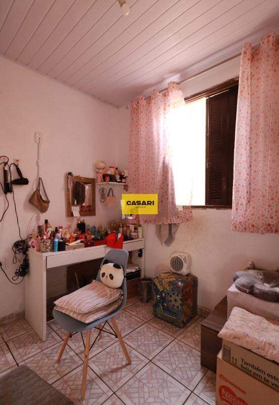Casa para à venda no bairro Utinga, Santo André - Casari Imóveis: 