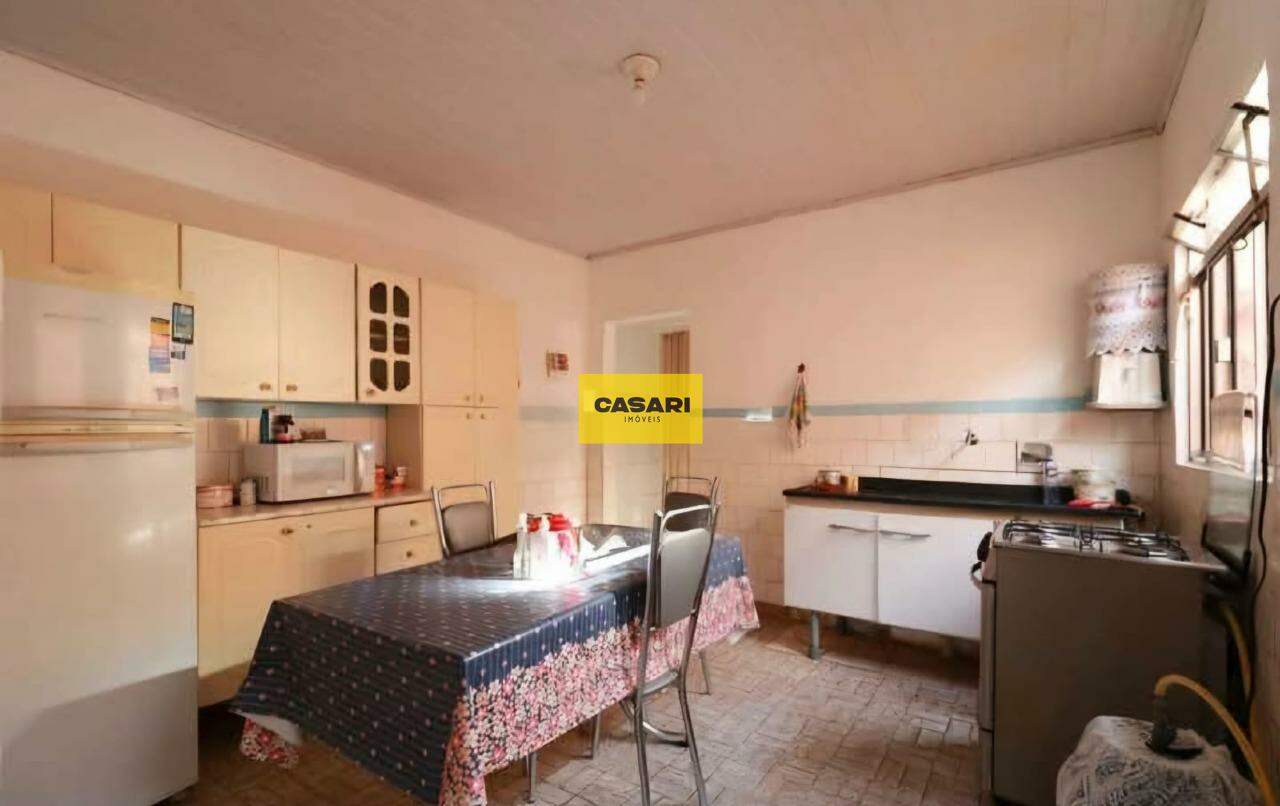 Casa para à venda no bairro Utinga, Santo André - Casari Imóveis: 