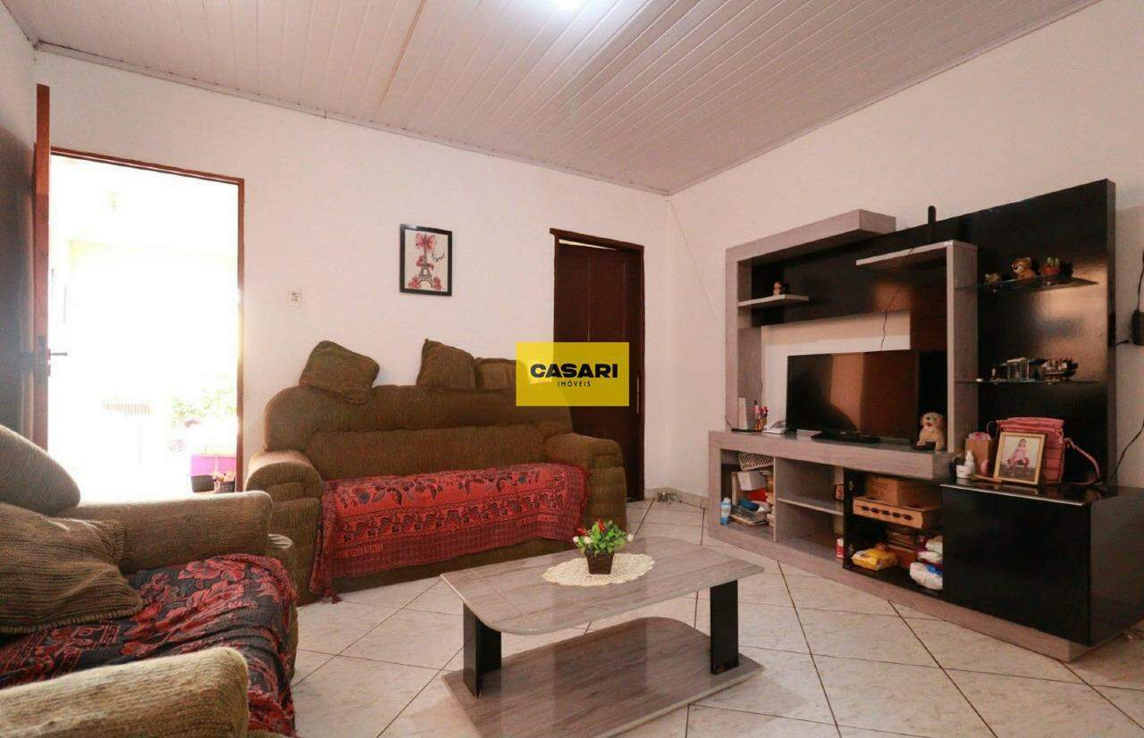 Casa para à venda no bairro Utinga, Santo André - Casari Imóveis: 