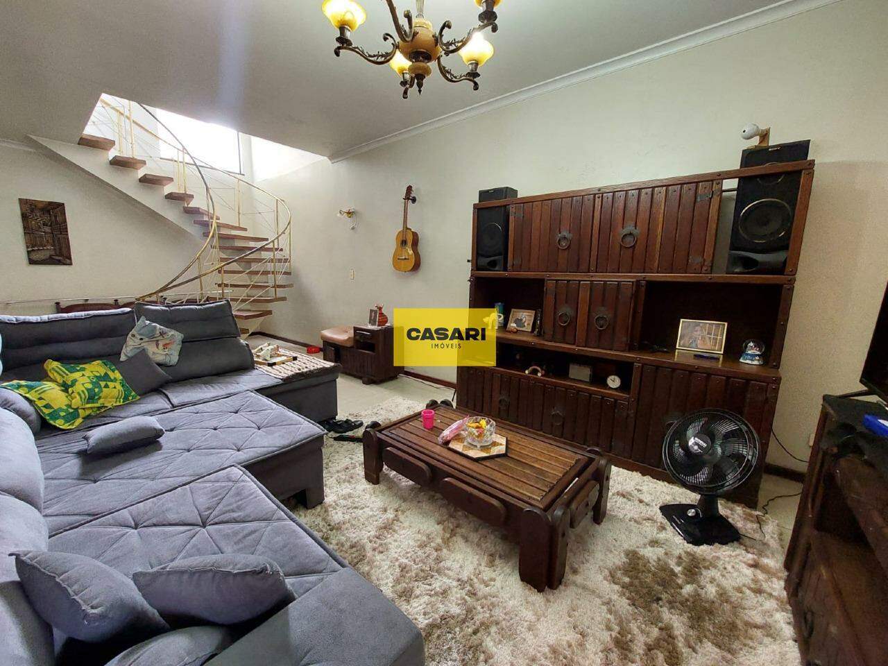Casa para à venda no bairro Anchieta, São Bernardo do Campo - Casari Imóveis: 