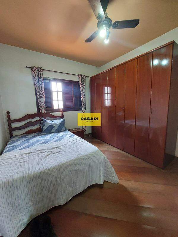 Casa para à venda no bairro Anchieta, São Bernardo do Campo - Casari Imóveis: 
