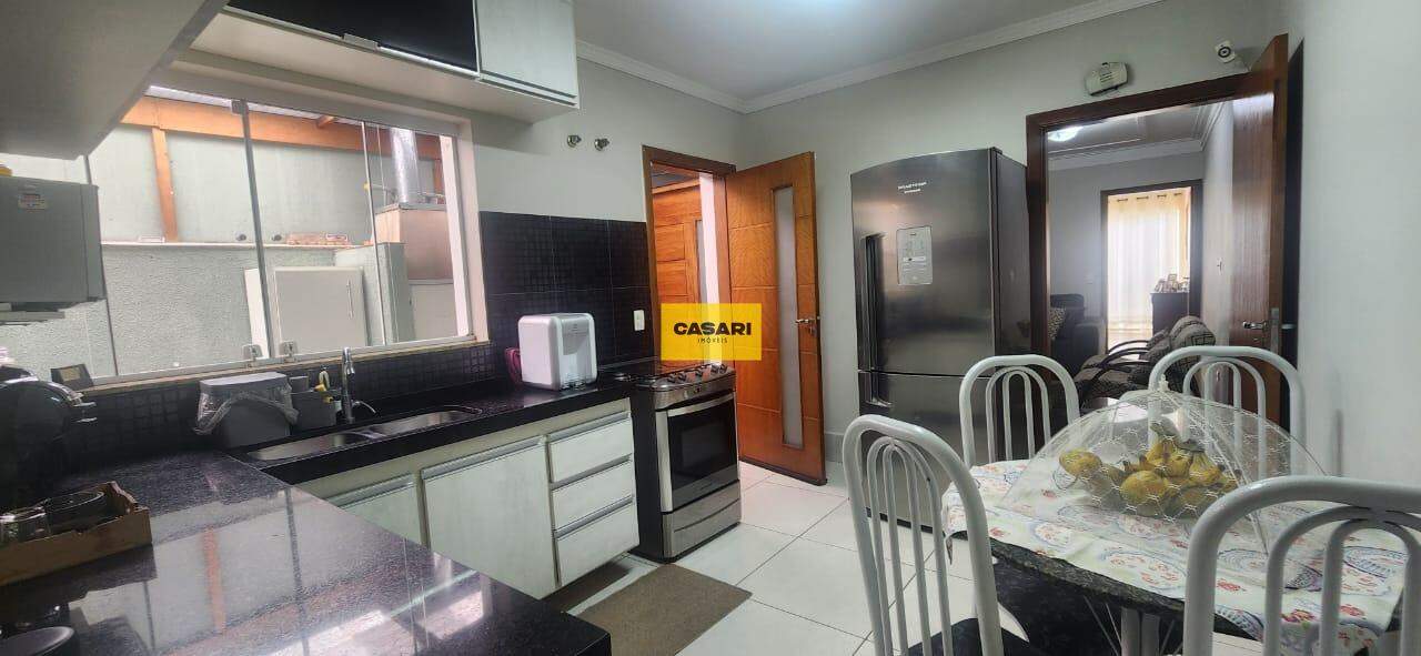 Casa Assobradada para à venda no bairro Vila Palmares, Santo André - Casari Imóveis: 