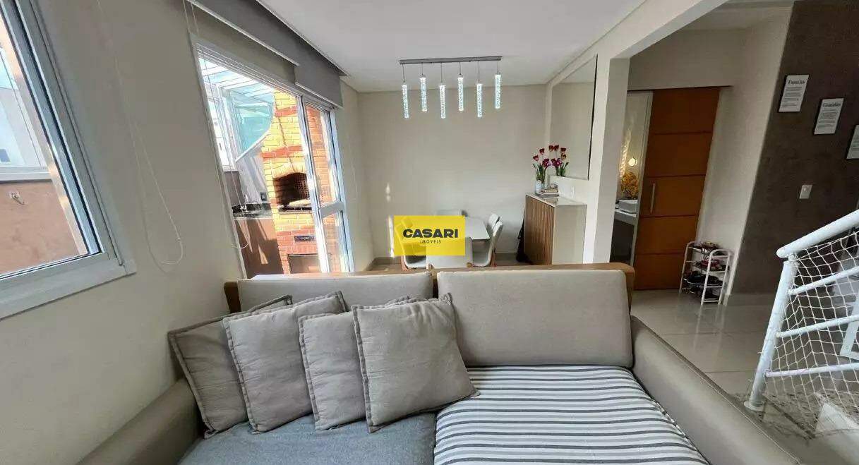 Sobrado para à venda no bairro Vila Assunção, Santo André - Casari Imóveis: 
