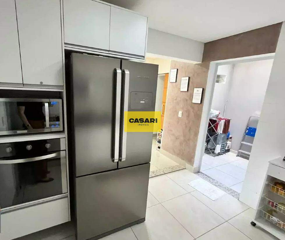 Sobrado para à venda no bairro Vila Assunção, Santo André - Casari Imóveis: 