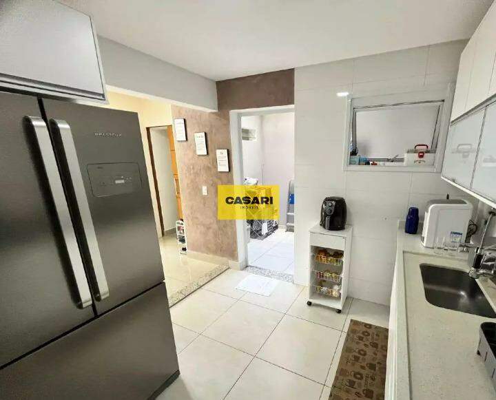 Sobrado para à venda no bairro Vila Assunção, Santo André - Casari Imóveis: 