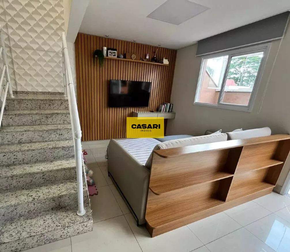 Sobrado para à venda no bairro Vila Assunção, Santo André - Casari Imóveis: 