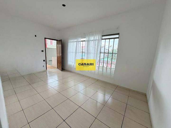 Casa Assobradada para para aluguel no bairro Baeta Neves, São Bernardo do Campo - Casari Imóveis: 