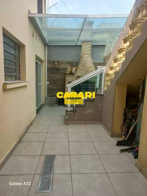 Casa para para aluguel no bairro Rudge Ramos, São Bernardo do Campo - Casari Imóveis: 