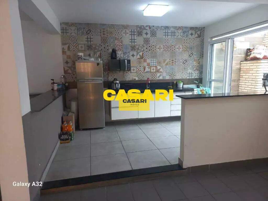 Casa para para aluguel no bairro Rudge Ramos, São Bernardo do Campo - Casari Imóveis: 