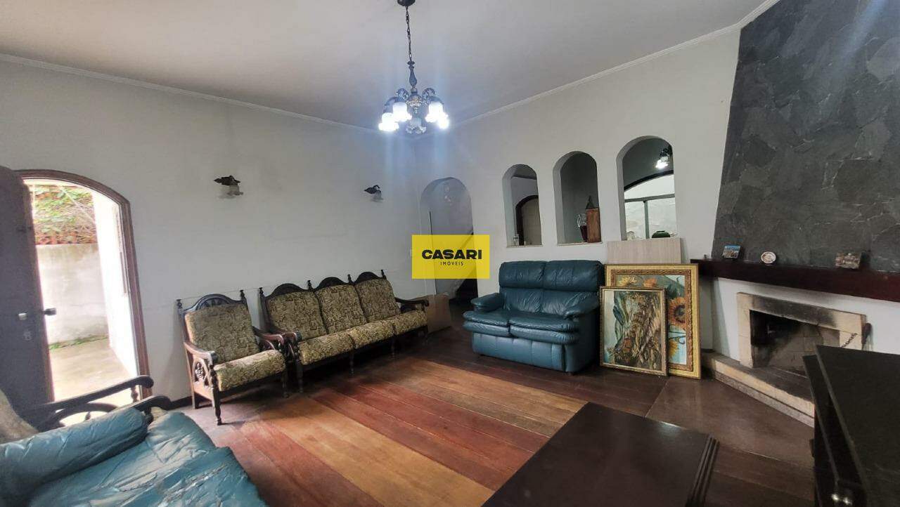 Casa para à venda no bairro Nova Petrópolis, São Bernardo do Campo - Casari Imóveis: 