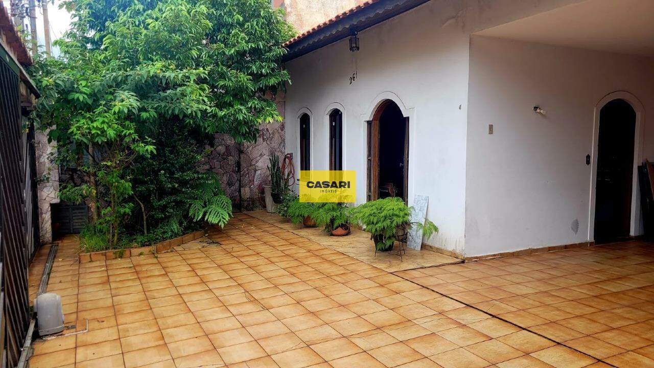 Casa para à venda no bairro Nova Petrópolis, São Bernardo do Campo - Casari Imóveis: 