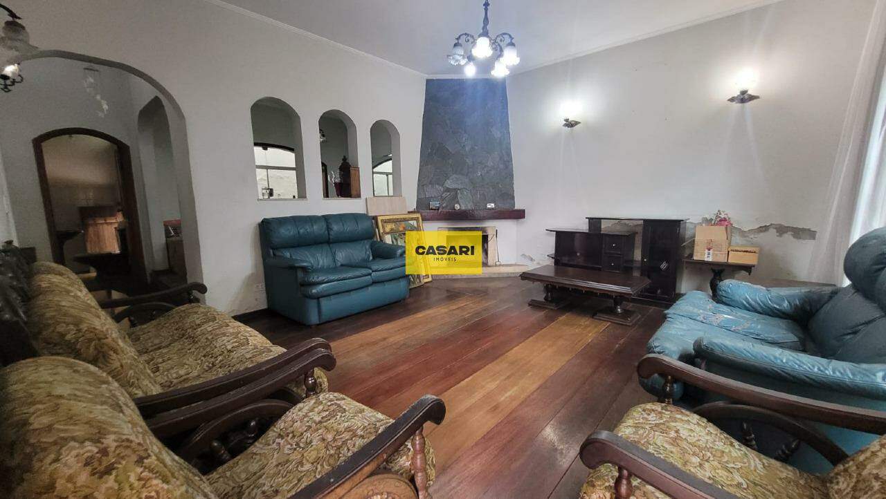 Casa para à venda no bairro Nova Petrópolis, São Bernardo do Campo - Casari Imóveis: 