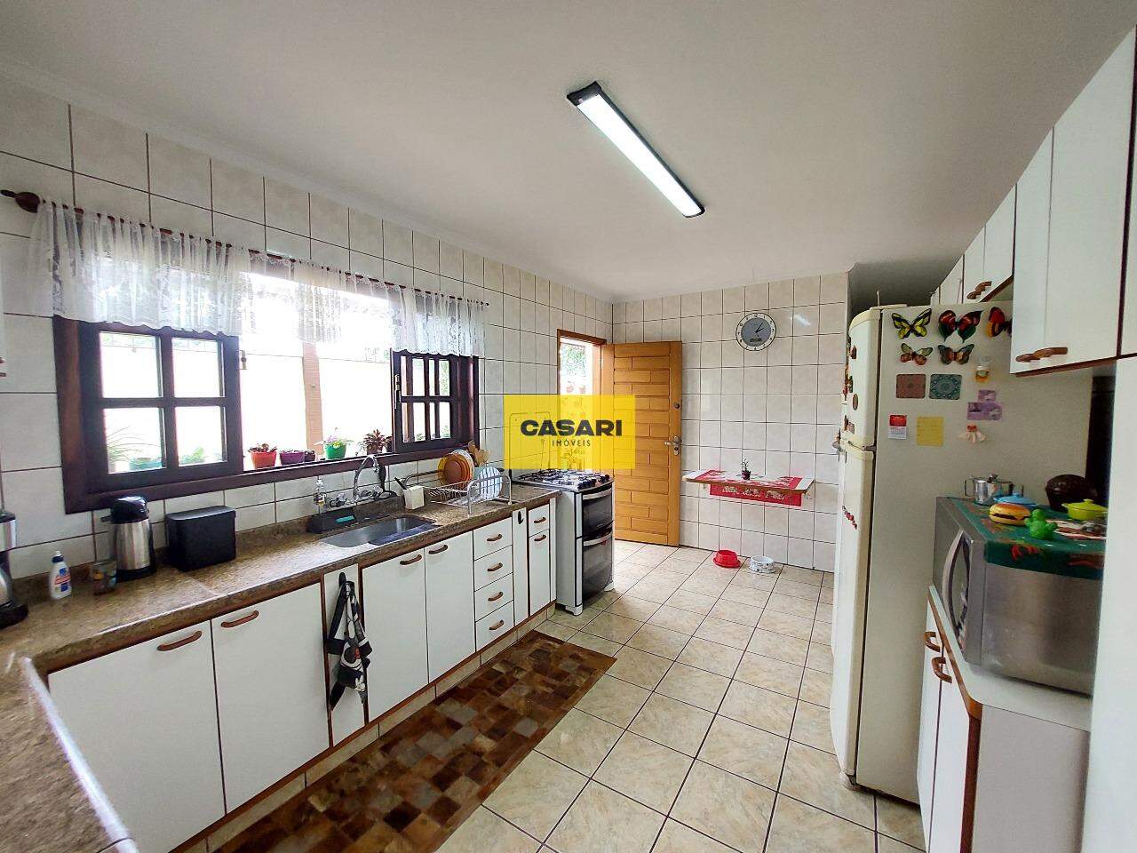 Casa Assobradada para à venda no bairro Taboão, São Bernardo do Campo - Casari Imóveis: 