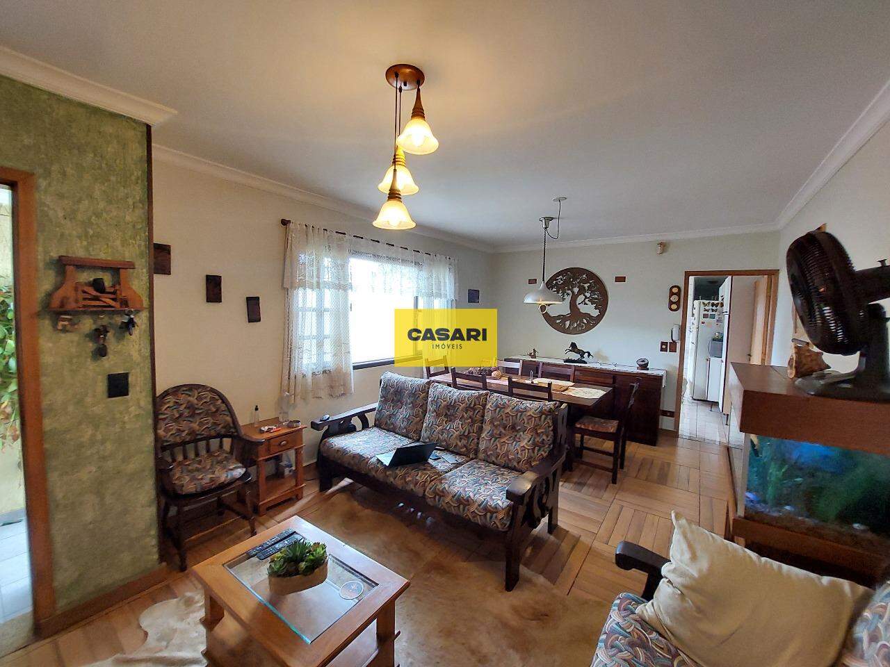 Casa Assobradada para à venda no bairro Taboão, São Bernardo do Campo - Casari Imóveis: 