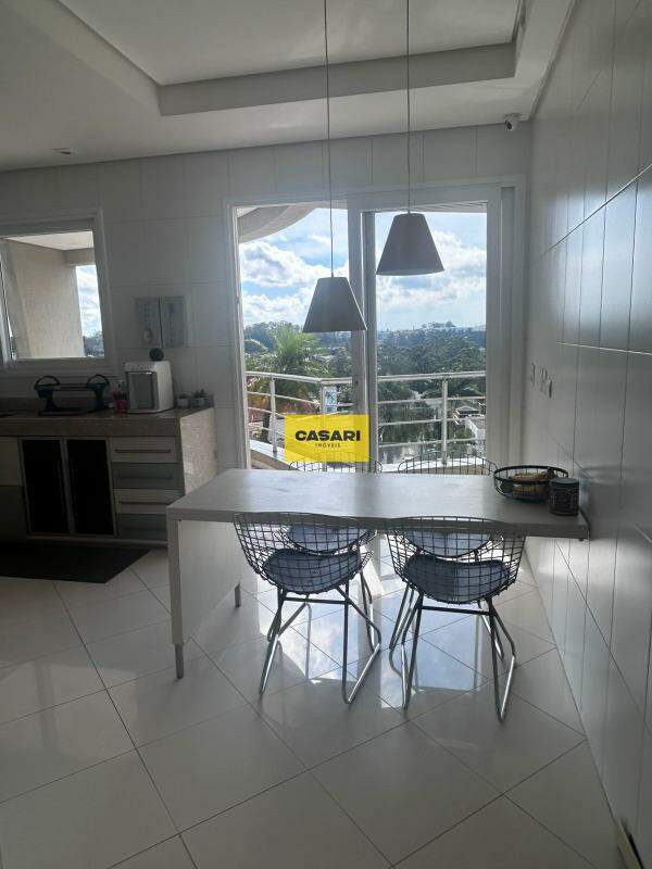 Casa para à venda no bairro Parque Terra Nova II, São Bernardo do Campo - Casari Imóveis: 