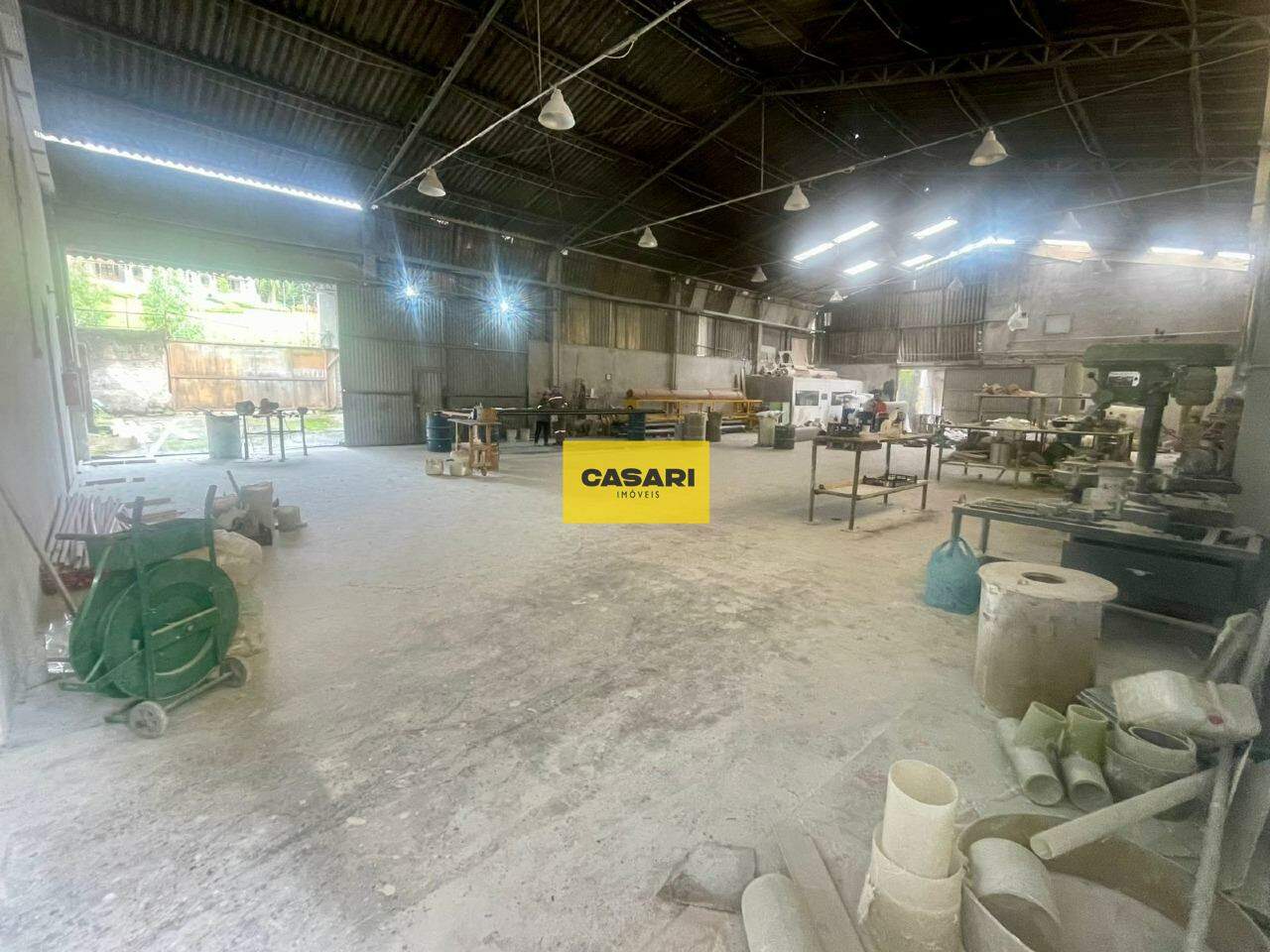 Galpão para para aluguel no bairro Nova Petrópolis, São Bernardo do Campo - Casari Imóveis: 