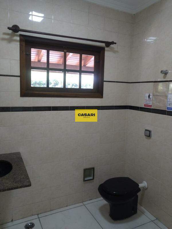 Casa para à venda no bairro Nova Petrópolis, São Bernardo do Campo - Casari Imóveis: 