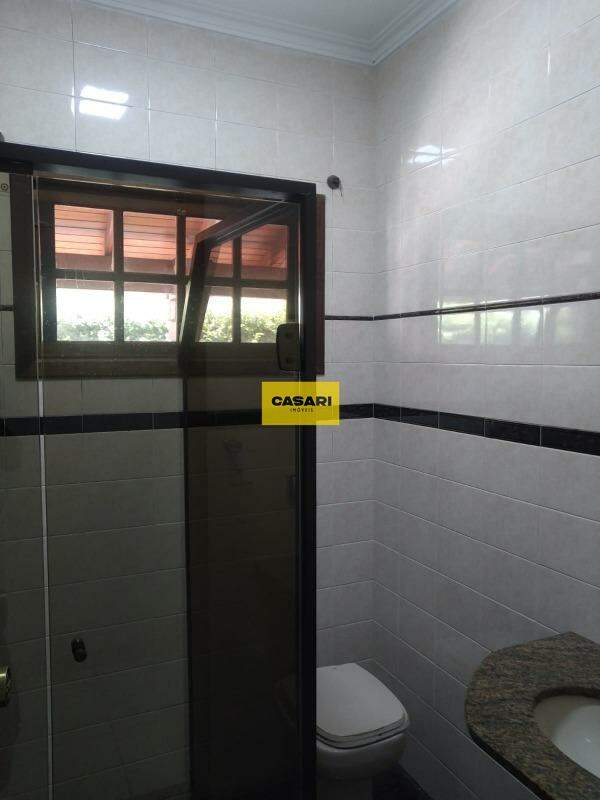 Casa para à venda no bairro Nova Petrópolis, São Bernardo do Campo - Casari Imóveis: 