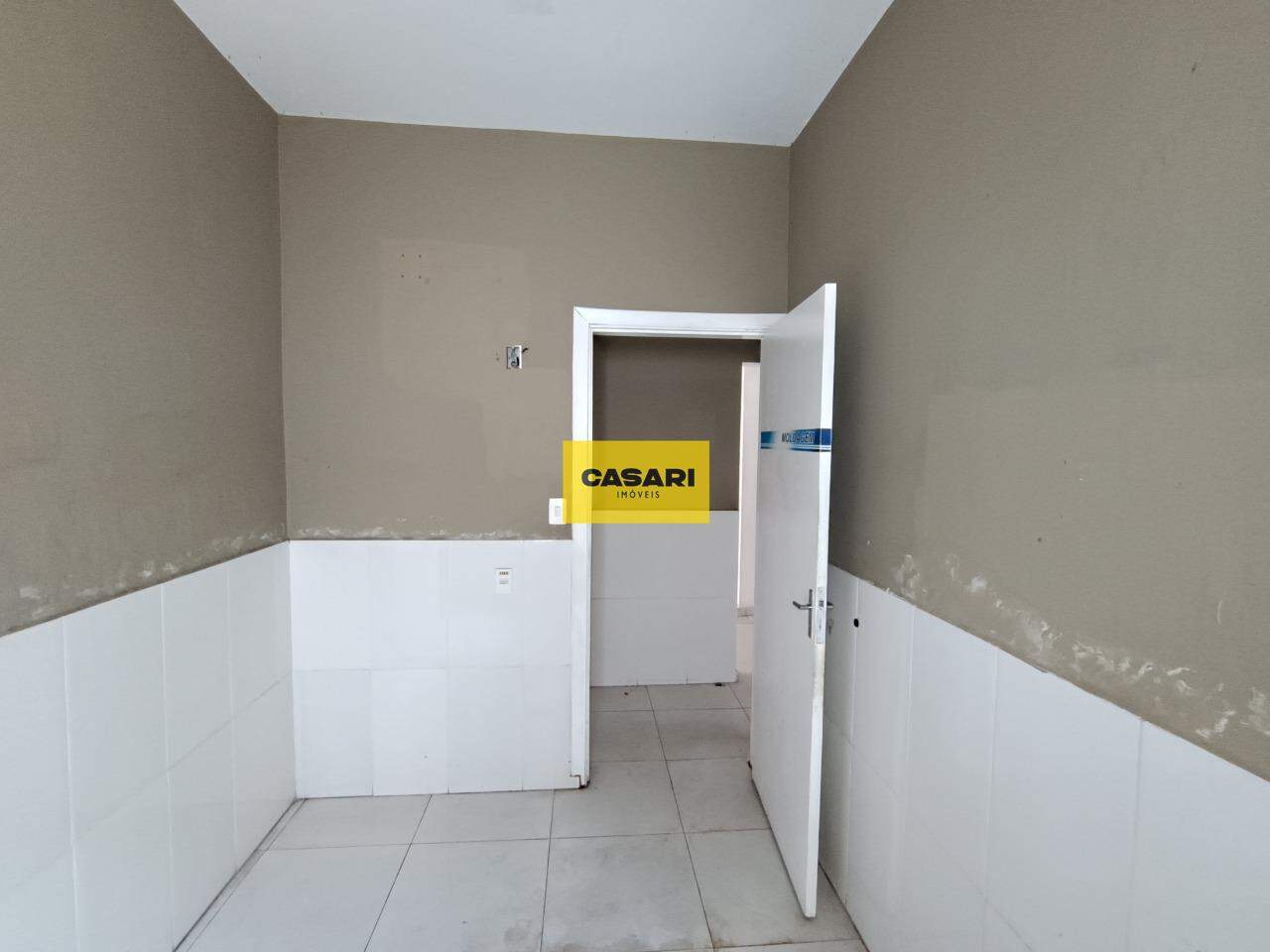 Casa para à venda no bairro Nova Petrópolis, São Bernardo do Campo - Casari Imóveis: 
