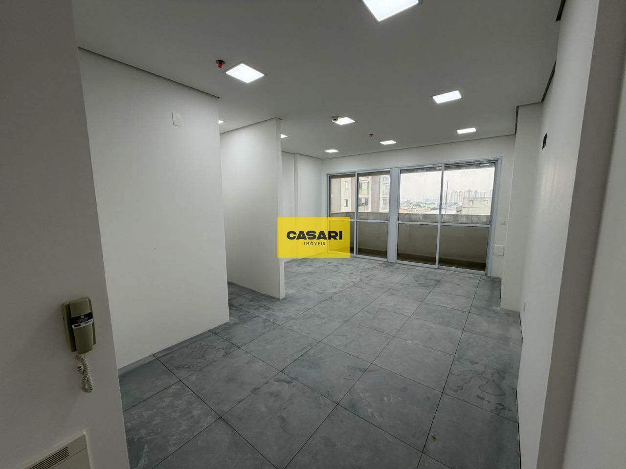 Sala para para aluguel no bairro Baeta Neves, São Bernardo do Campo - Casari Imóveis: 