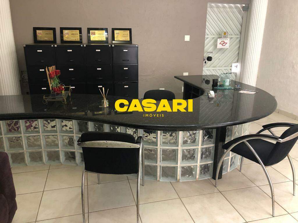 Sobrado para à venda no bairro Jardim do Mar, São Bernardo do Campo - Casari Imóveis: 