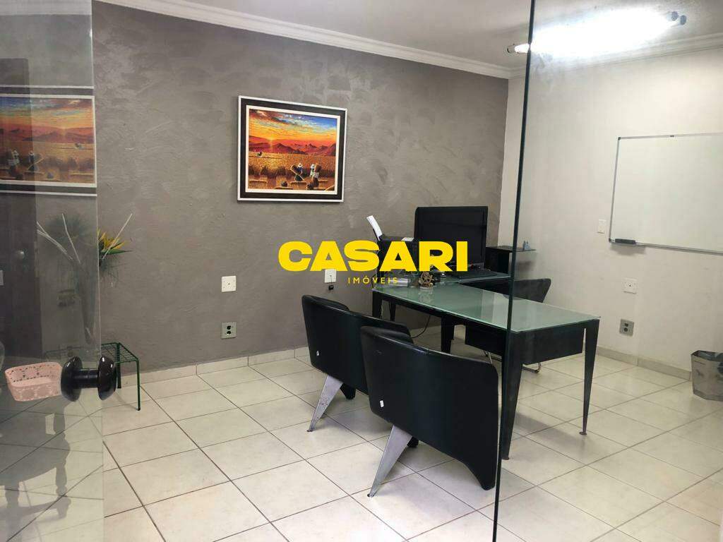 Sobrado para à venda no bairro Jardim do Mar, São Bernardo do Campo - Casari Imóveis: 