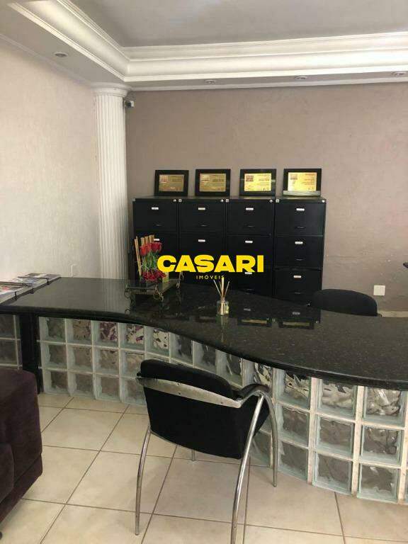 Sobrado para à venda no bairro Jardim do Mar, São Bernardo do Campo - Casari Imóveis: 