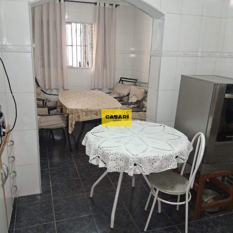 Casa para à venda no bairro Alves Dias, São Bernardo do Campo - Casari Imóveis: 