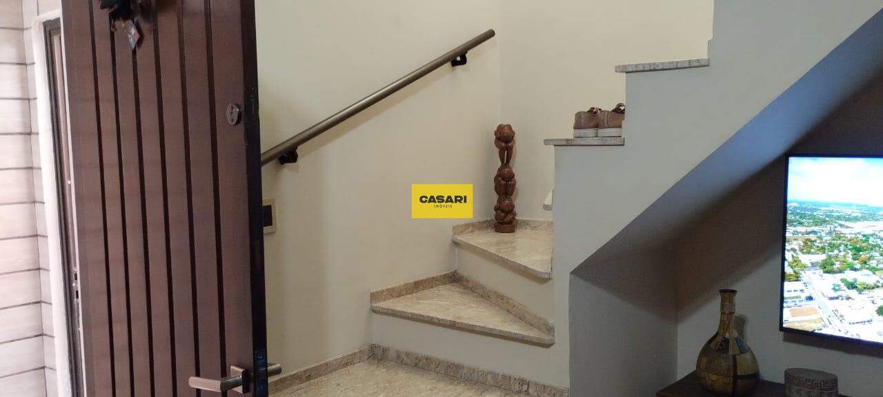 Sobrado para à venda no bairro Centro, São Bernardo do Campo - Casari Imóveis: 