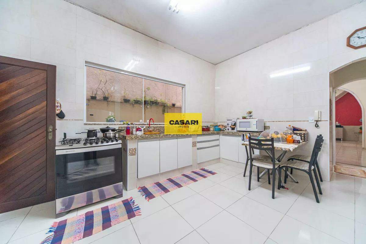 Sobrado para à venda no bairro Vila Palmares, Santo André - Casari Imóveis: 