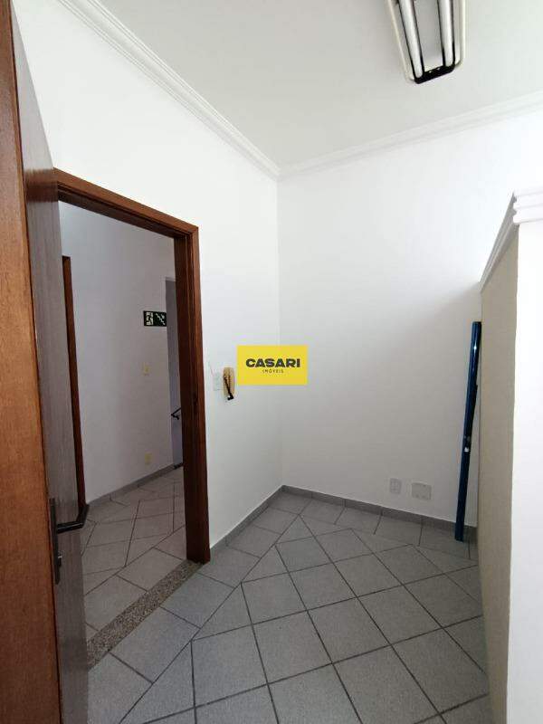 Sala para para aluguel no bairro Vila Assunção, Santo André - Casari Imóveis: 
