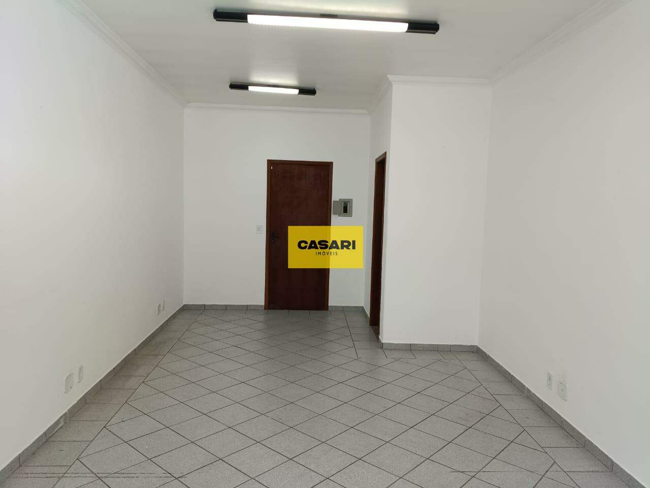 Sala para para aluguel no bairro Vila Assunção, Santo André - Casari Imóveis: 