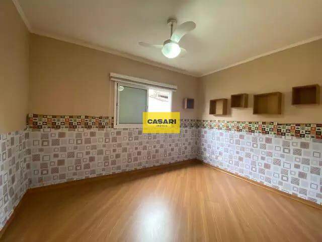 Sobrado para à venda no bairro Nova Petrópolis, São Bernardo do Campo - Casari Imóveis: 